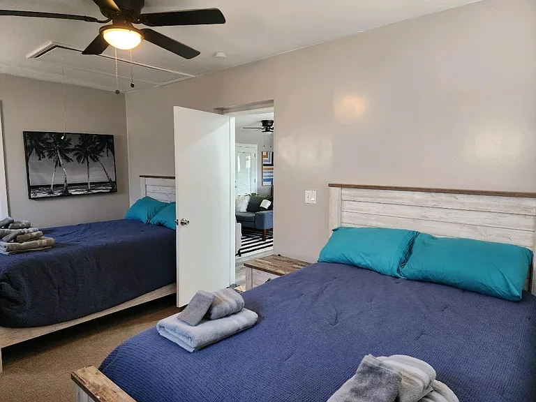 1214 W Highland Ave — Photo 59