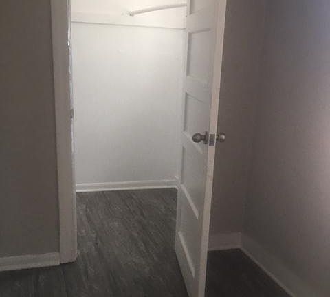5th image of 405 N Mountain View Ave