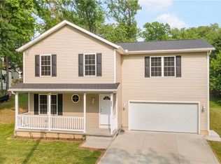 1841 Vancouver St, Cuyahoga Falls, OH 44221