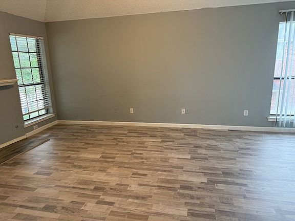 5th image of 904 Wentwood Dr