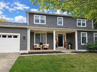17116 Northbrook Trl, Chagrin Falls, OH 44023