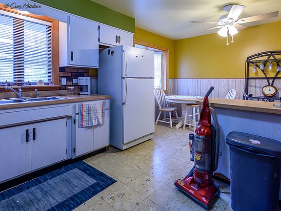 5th image of 11316 S Nagle Ave