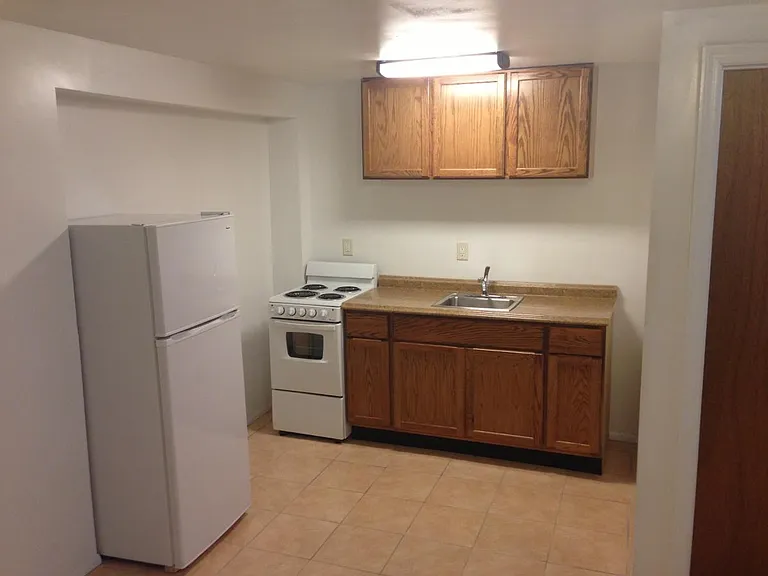 1449 State Ave #6 — Photo 3