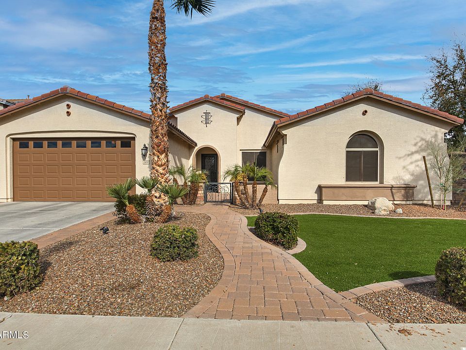 1st image of 2480 E Donato Dr