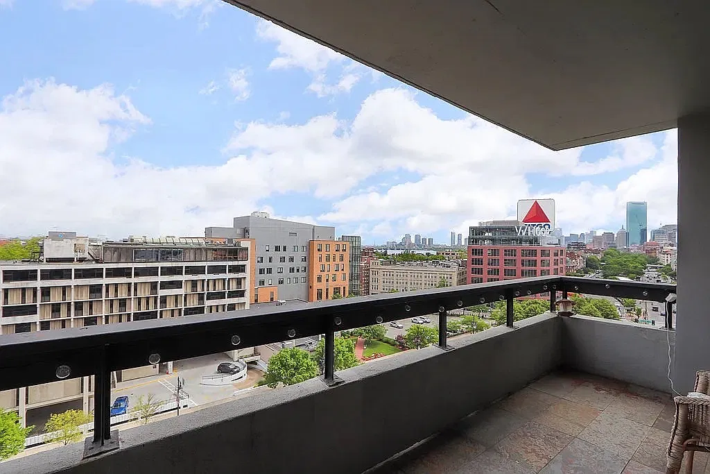 1 bed, 830 sqft, $4,000 — Photo 2