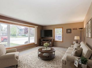 880 N 2nd St, Platteville, WI 53818