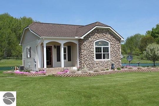 5th image of 4685 Parren Ct