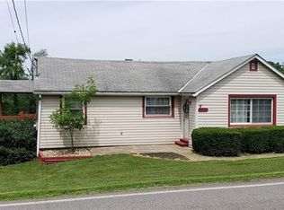 1930 Brighton Rd, Ellwood City, PA 16117