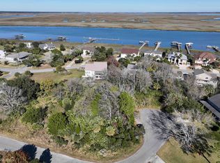 112 Cabretta Island Cir, Brunswick, GA 31520