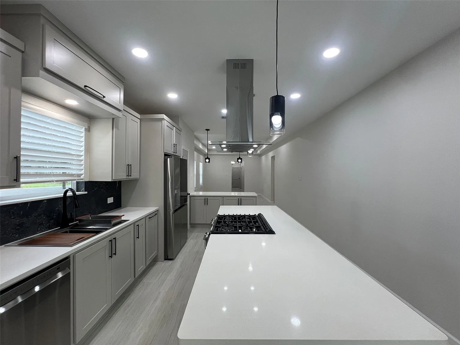 3 bed, 2.5 bath, 1840 sqft, $2,195 — Photo 4
