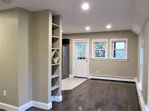 62 High St Photo 1