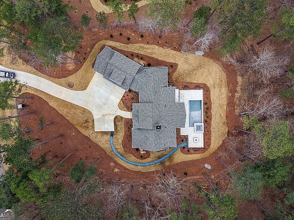 2nd image of 1040 Parrotts Cove Rd