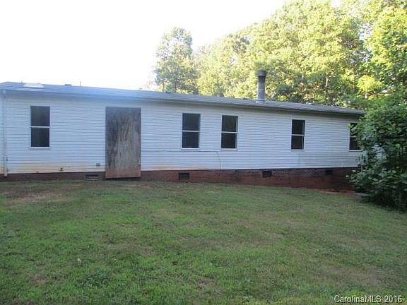 2nd image of 1076 Ginger Ln