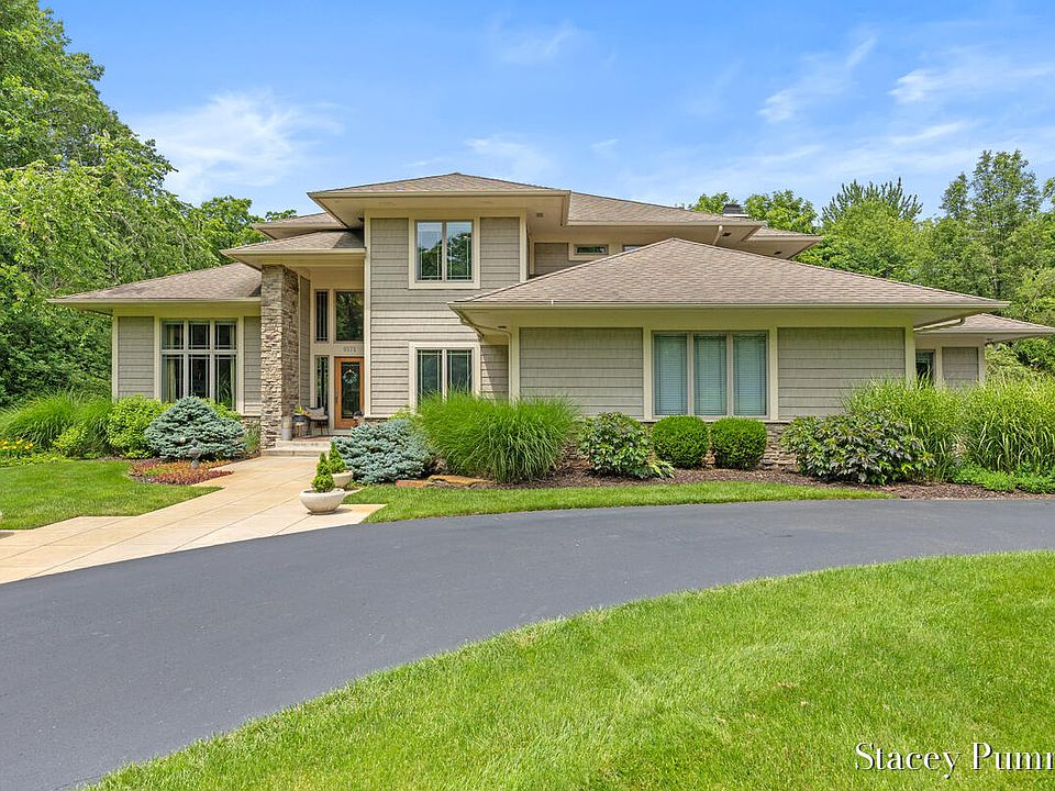1st image of 9171 Conservancy Dr NE