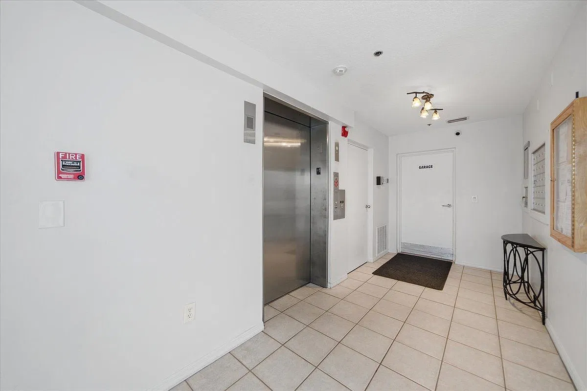 3 bed, 2.0 bath, 1638 sqft, $4,500 — Photo 3