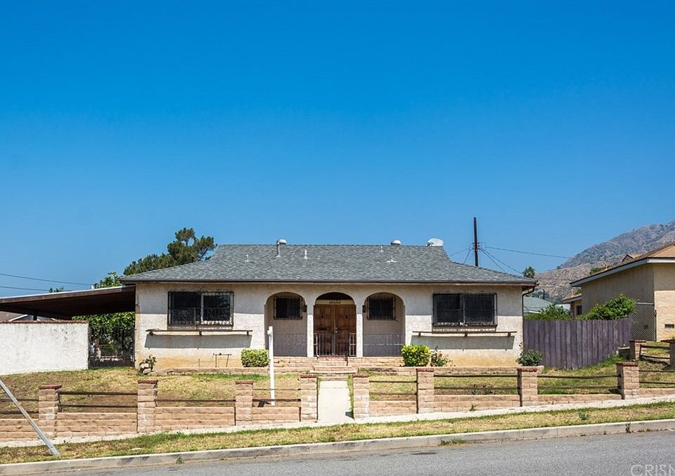 1st image of 13483 Oro Grande St