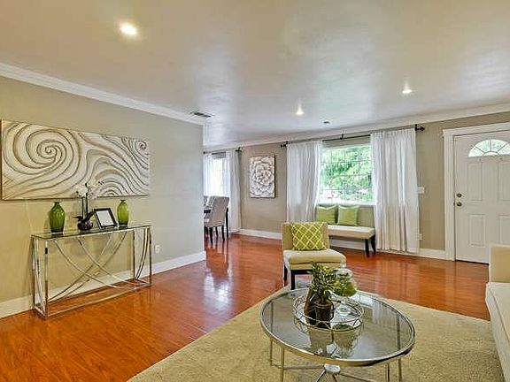 3rd image of 3165 Gavota Ave