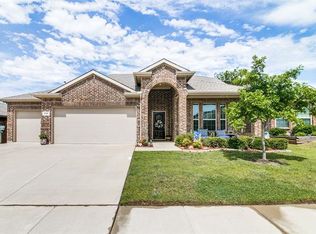 243 Orbit Dr, Lavon, TX 75166