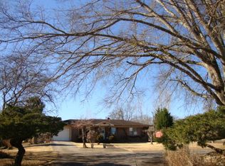 105 Mountain View Dr, Walhalla, SC 29691