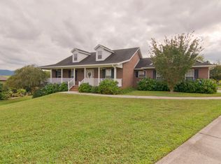 3520 Brandon Lee Dr, Maryville, TN 37804