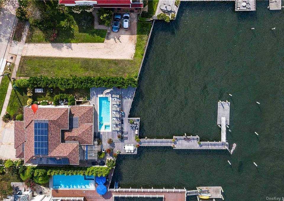 1st image of 1890 Bay Blvd