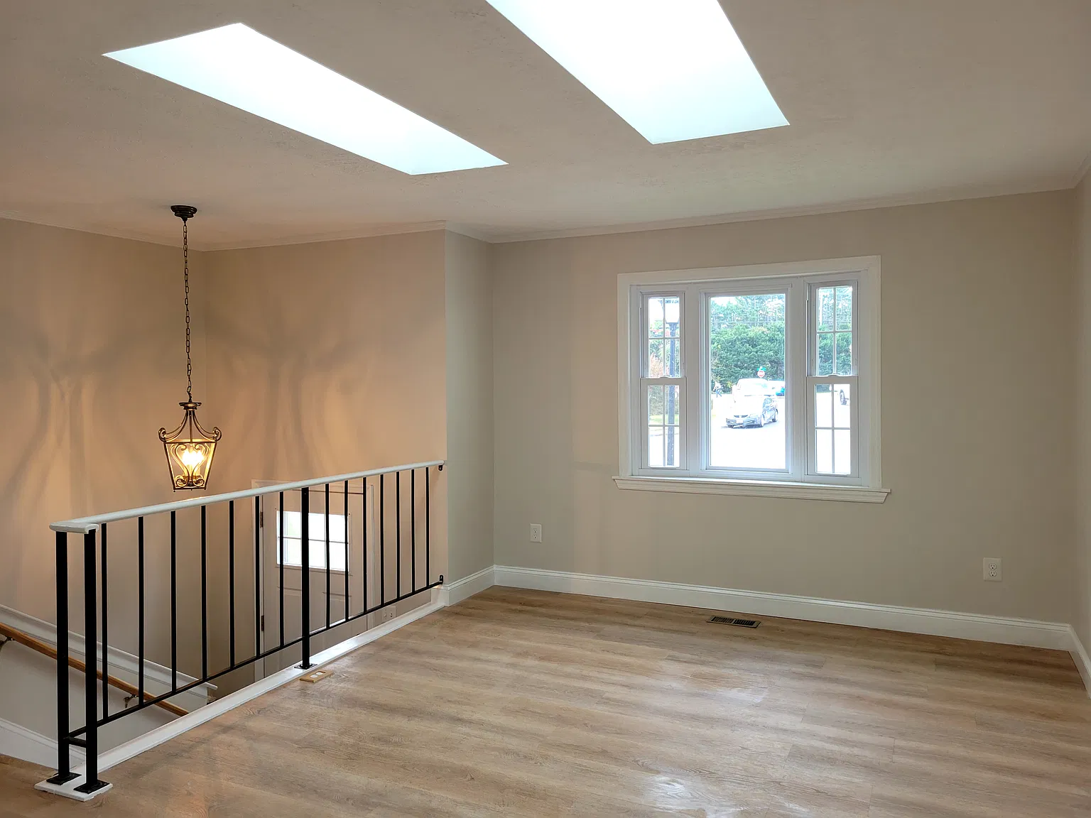4 bed, 1640 sqft, $3,800 — Photo 3