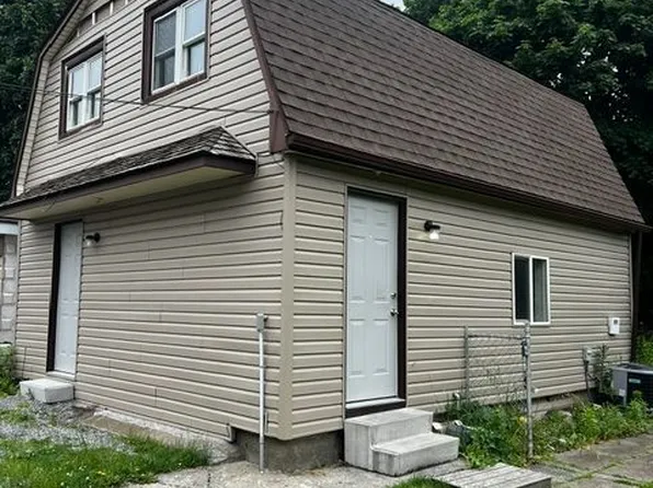 63 Dolphin St, Pt Colborne, ON L3K 2J4