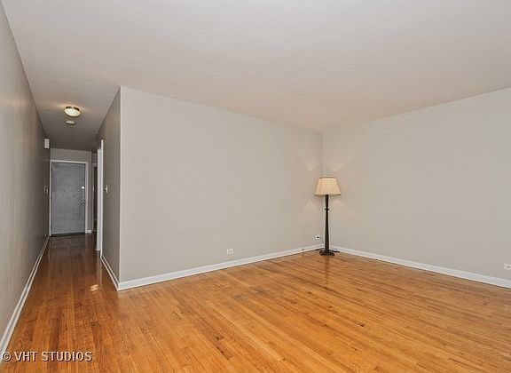4th image of 4621 N Paulina St #101