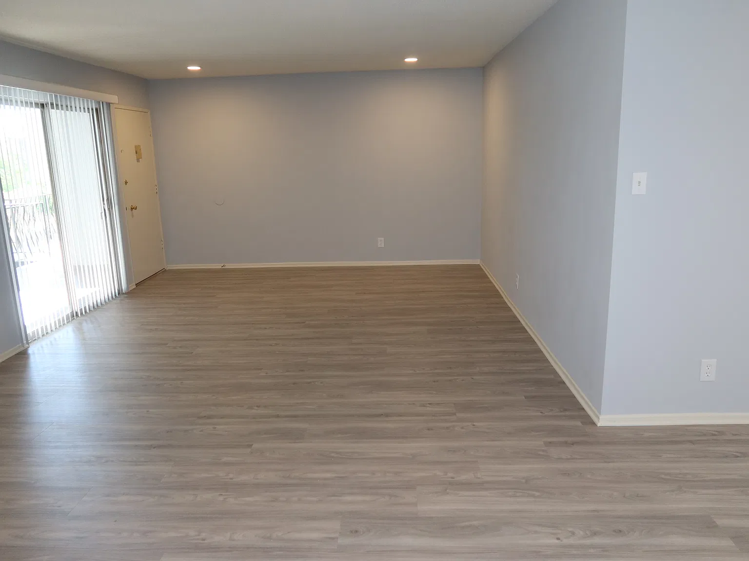 2 bed, 1300 sqft, $3,200 — Photo 3