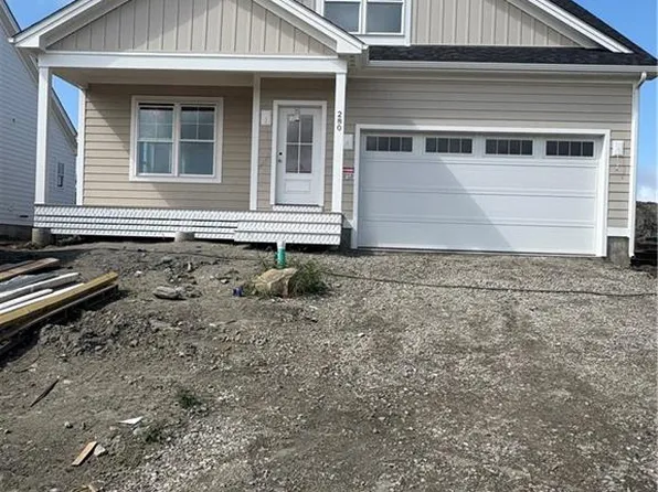 280 Freedom Trail Dr, Portsmouth, RI 02871