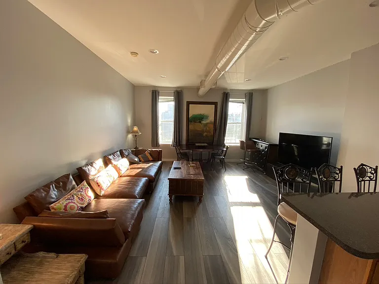 1503 W Girard Ave #B — Photo 6
