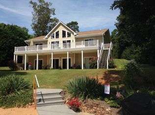 741 Holly Grove Ln, Bracey, VA 23919