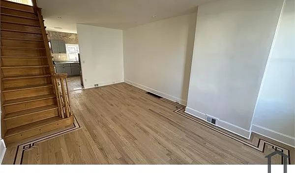 3 bed, 1100 sqft, $2,500 — Photo 4