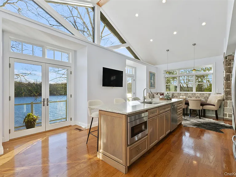 50 Cove Rd — Photo 10