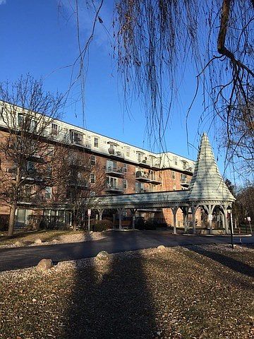 1st image of 5125 Blodgett Ave APT 211