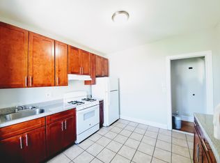 1565 Rowland St #5D, Bronx, NY 10461