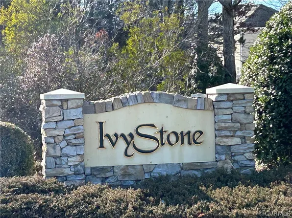 119 Tralee Dr, Chester, VA 23836