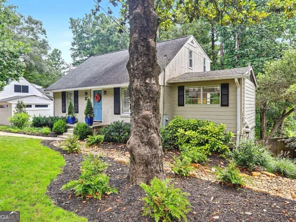 2790 Ridgemore Rd NW, Atlanta, GA 30318