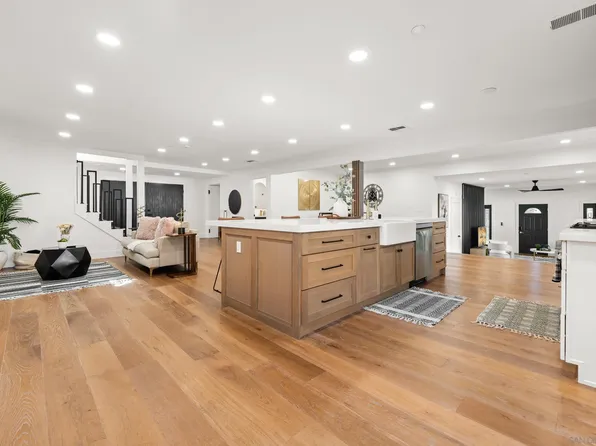 16021 Pomerado Rd, Poway, CA 92064