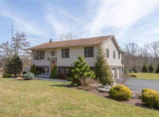 26 Bridle Ln, Chester, NY 10918