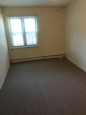 Rented by Plaza Realty | media 7