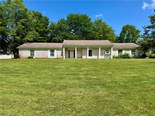 2838 Forest Ln, Willoughby, OH 44094
