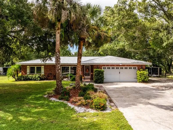 17371 Williamsburg Dr, North Fort Myers, FL 33917