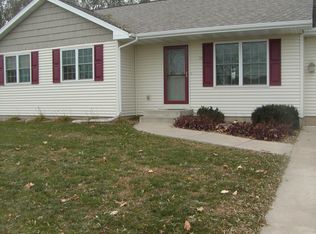 302 Nicholas St, Tomah, WI 54660