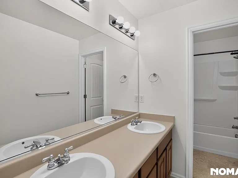 5459 N Chestnut St — Photo 15