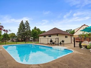 2106 W Alvina Ave, Milwaukee, WI 53221