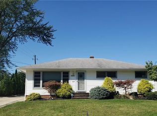 7230 Meadow Ln, Parma, OH