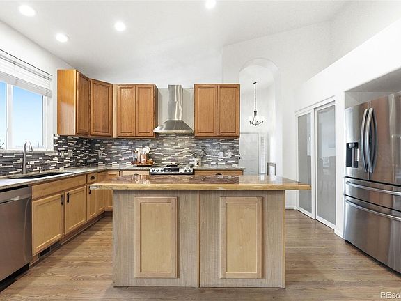 2nd image of 10894 Willow Reed Circle
