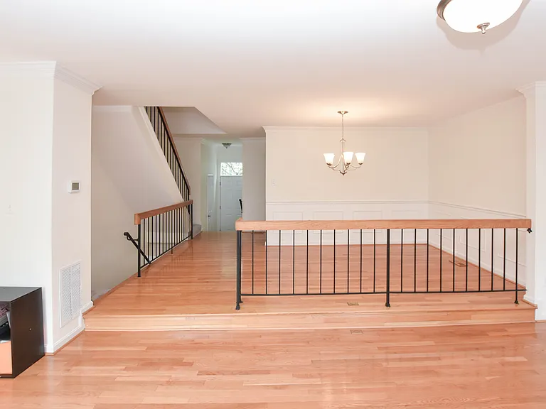 5843 Wye Oak Commons Ct — Photo 6