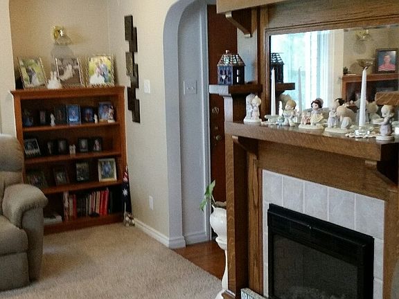 Living room - entry